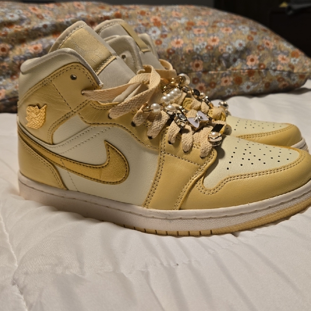 Jordan 1 Mid - Picture 5 of 8